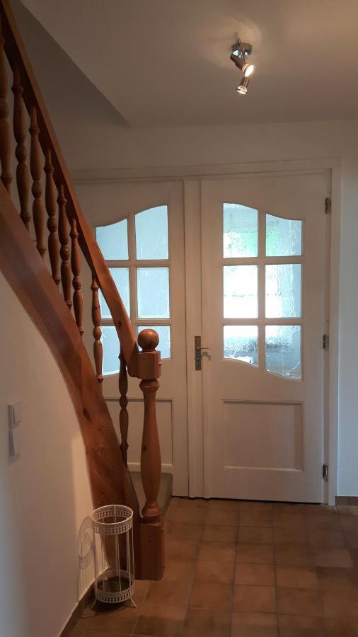 Ferienhaus Gartenstrasse Osten Esterno foto